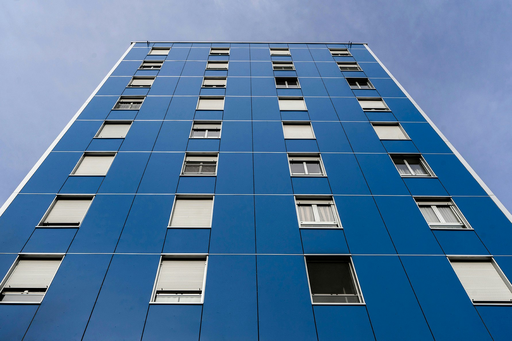 Rockpanel Case Study
Italy - Cologno
Rockpanel Colours