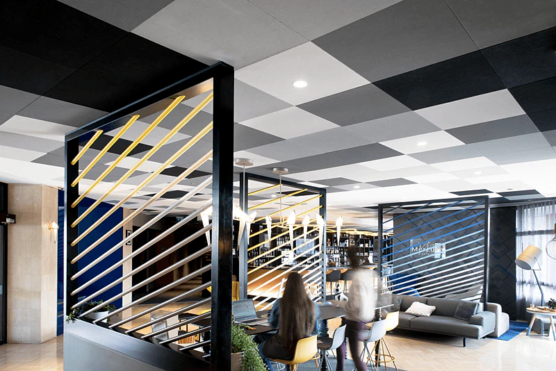 FR, Hôtel Mercure Hyères Centre, Hyères, Karolina Lubkowski, KL Studio Design, Leisure, Rockfon Color-All, X-edge, 600x600, Different shades of grey, white, black, Hotels