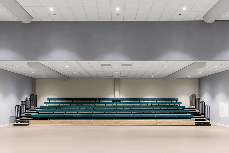 Auditorium in ROC Mondriaan in The Hague Netherlands with Rockfon Krios A-Edge