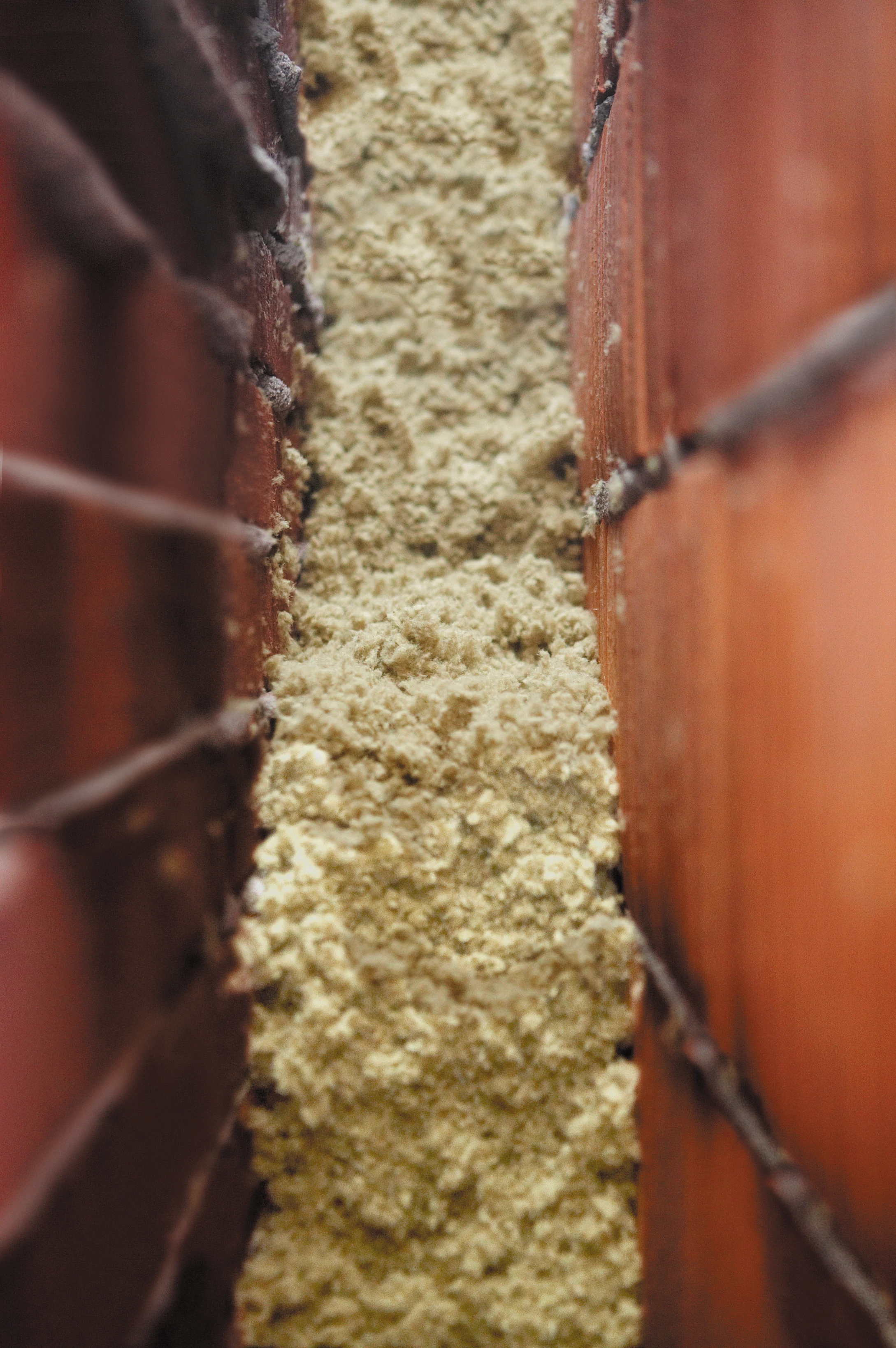 product, wall, outer wall, wall insulation, cavity wall, insulation granulate, blown-in insulation, installer, fillrock kd, einblasdämmung, germany