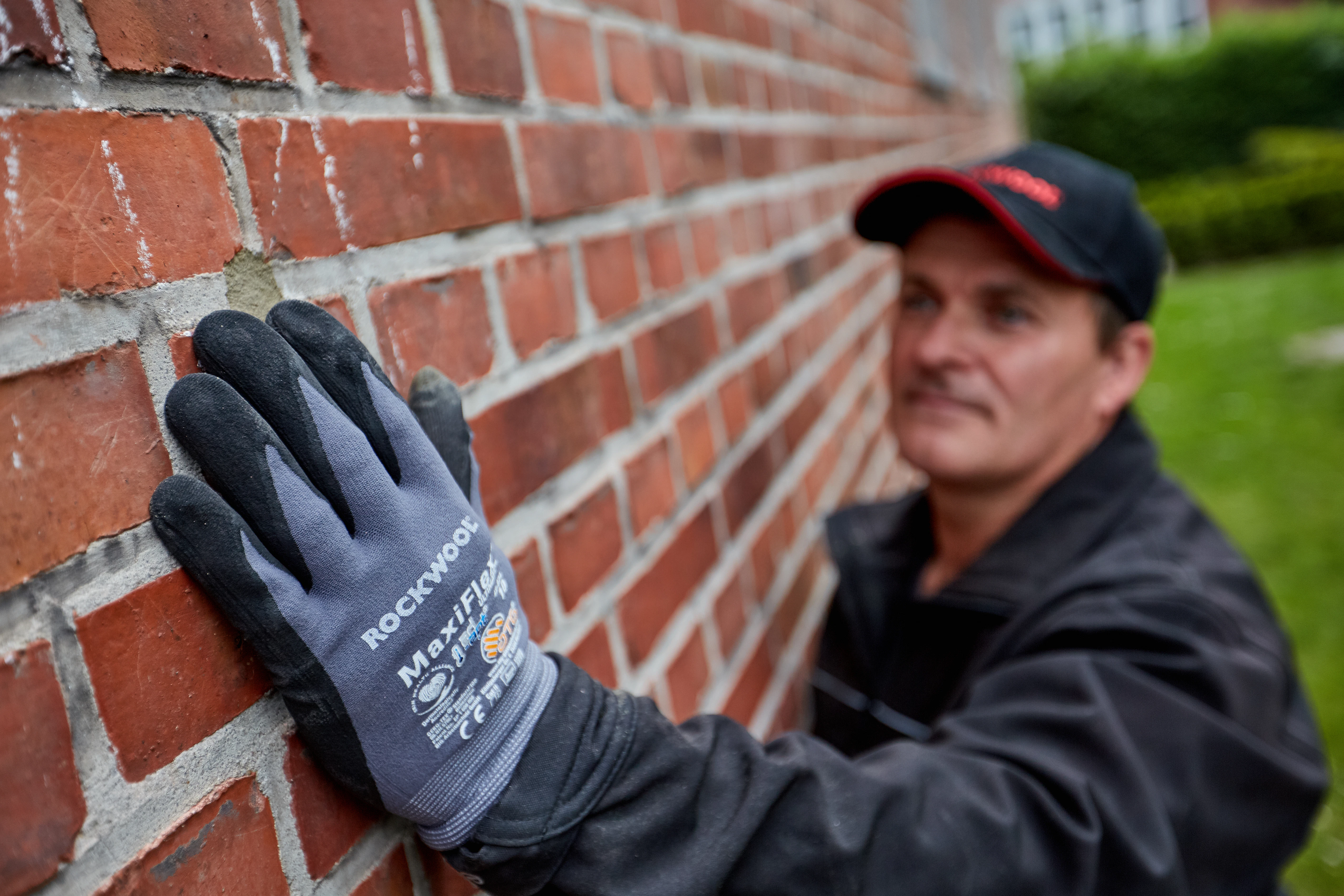 blow-in insulation, brick wall, eds, einblasdämmung, fillrock, fillrock kd plus, germany