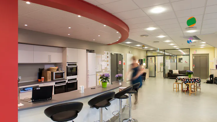 Helsinge Realskole school education Rockfon Color-all Sonar E-edge A-edge 600x600 1200x600 VertiQ 2700x1200