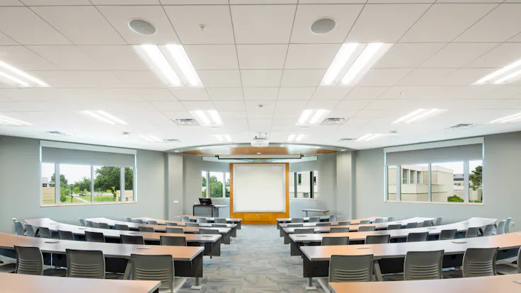Arkansas State University HSS Building,Jonesboro,AR,USA,8361m²,AMR Architects Inc.,Arkansas State University,Curtis Construction,Robert Pepple of Pepple Photography,ROCKFON Tropic,SLN-edge,2'x2',White,Chicago Metallic Bolt Slot Ultraline 4500 HD Seismic DEF