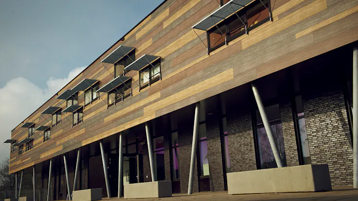 ‘The Tree House' community school project in Zaltbommel, The Netherlands with Rockpanel Woods exterior cladding