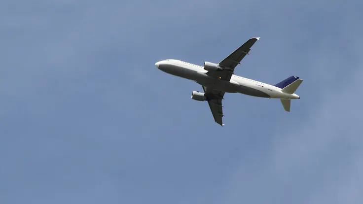plane, noise, noise pollution, sound insulation, fluglärm, germany