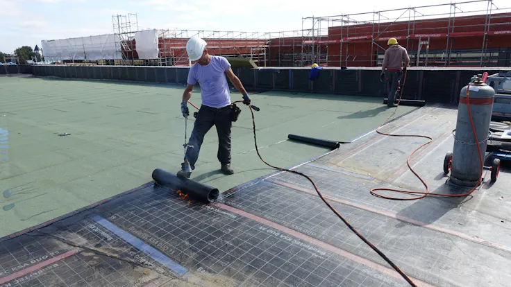 schulzentrum niederkassel, solarrock, insulation under pv-systems, sustainable, dämmung unter pv-anlagen, tragfähig, presse, press, germany
