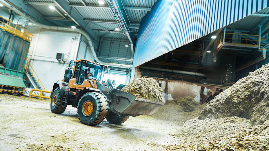 Recycling von Steinwolle-Abfälle im Werk von ROCKWOOL