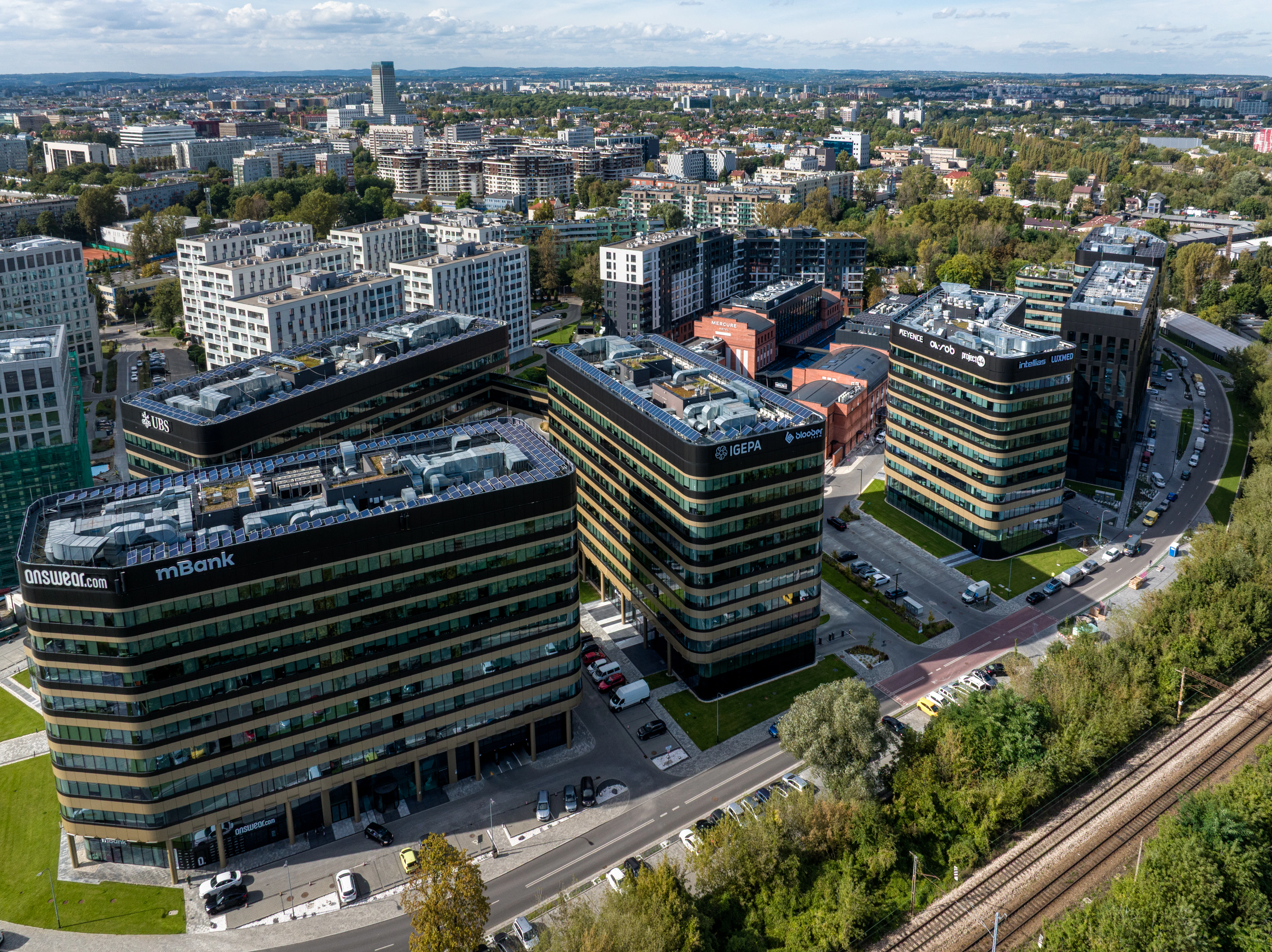 case study FABRYCZNA OFFICE PARK
(a non-exclusive right to use the photographs throughout the ROCKWOOL Group, without time or territorial limitations, in particular in the following fields of use: Printing in promotional materials of the ROCKWOOL Group and ROCKWOOL Polska. Publication in trade press.
Use for promotional purposes on social media and ROCKWOOL brand websites. Public playback at industry and scientific forums and conferences.
Sharing for scientific and technical studies related to stone wool or the ROCKWOOL brand, as well as associations related to it.)