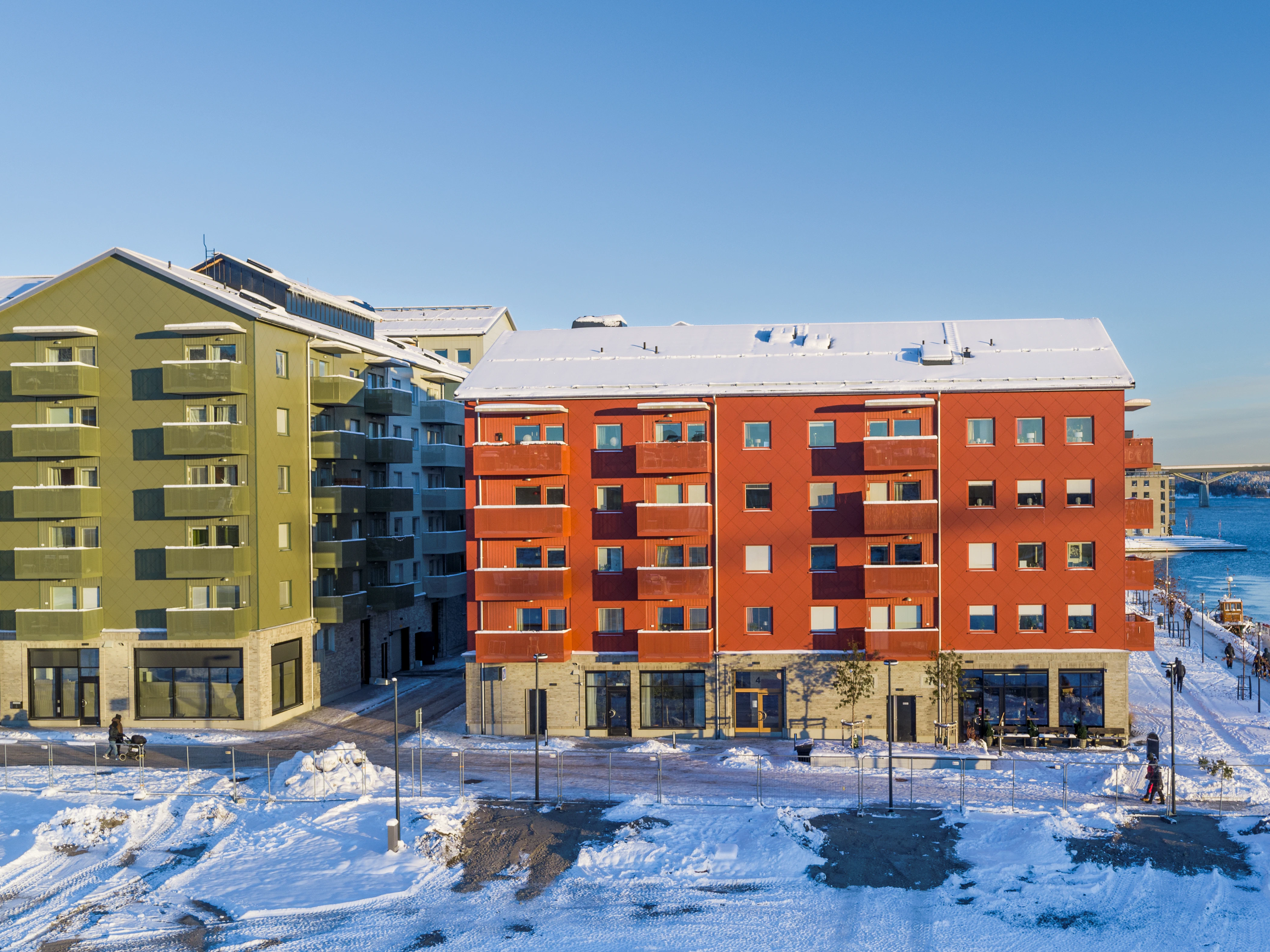 HERO
Rockpanel Case Study
Sweden
Rockpanel Colours (RAL6003, RAL 6013, RAL7022, RAL7032 & RAL 8004)