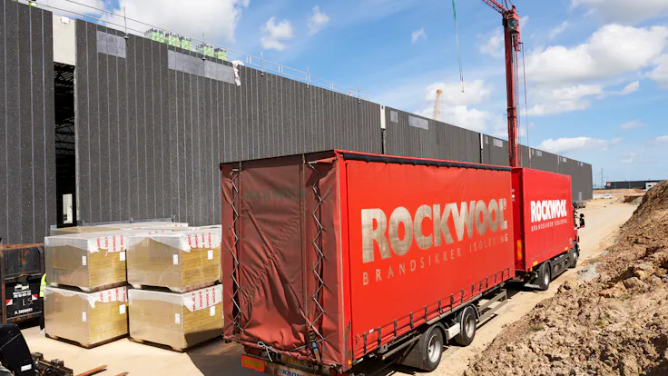 Reference case, Taulov Dry Port, Hardrock, building site, FRI, roof, construction