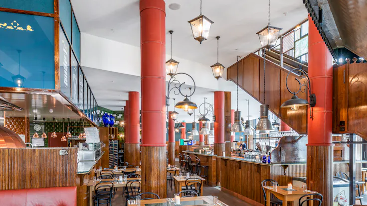 Restaurant in Villa Paradiso in Oslo Norway with Rockfon Mono Acoustic TE-Edge