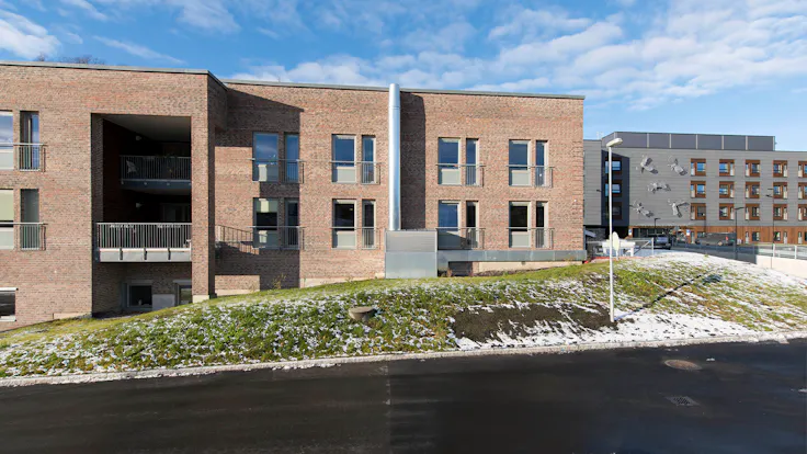 Reference case, Norway, Drøbak, Ullerud Helsebygg, massive wood, REDAir FLEX, facade, nursing home
