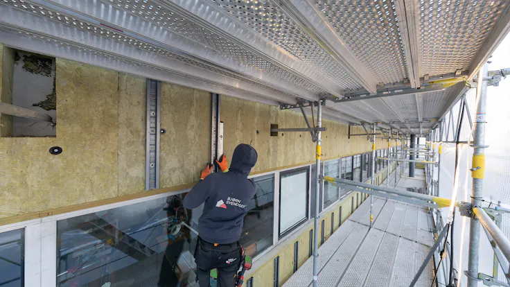 Hangar 4, facaderenovering kontor- og flyhangar i Københavns Lufthavne