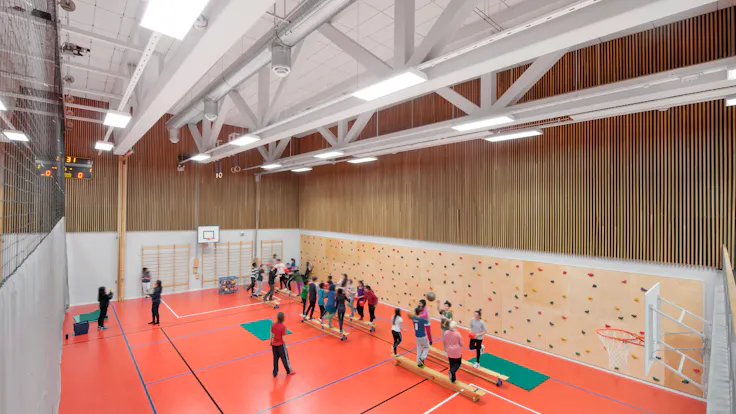 Frydenberg Skole, Multiflex Baffle, Tropic A-edge, Samson HAT, Industrial 50, education, sports