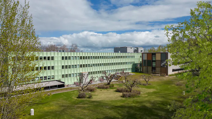 Rockpanel Case StudyROCKWOOL Nordics HQRockpanel Stones Customs