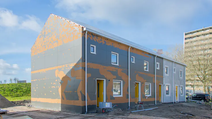 Project Rockzero Leeuwarden, not-prefab. In het werk.