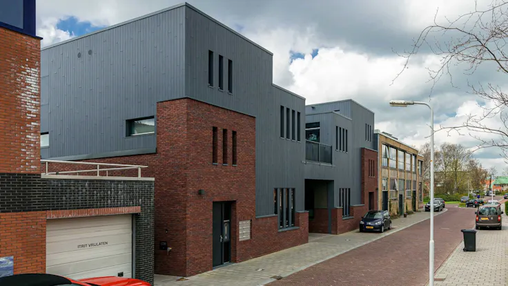 Building on top of excisting building, Sneek The Netherlands.