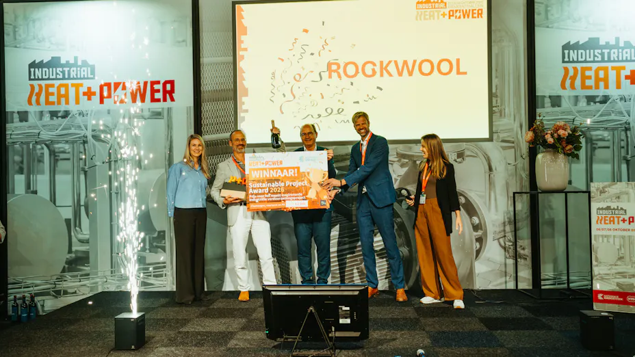 ROCKWOOL wint Sustainable Project Award 2026, de prijs werd uitgereikt tijdens Industrial Heat & Power in de Brabanthallen in Den Bosch.