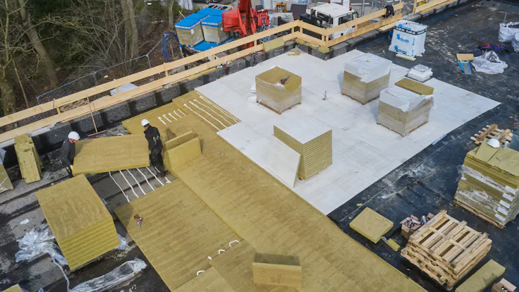 kita hilden, referenz kita hilden, Kindertageseinrichtung Am Holterhöfchen, flachdach pv-anlage, flat roof pv system, belastbares Flachdach, resilient flat roof, nachhaltiger Modulbau, sustainable modular construction, Job 2340 Foto Behrendt, reference, Referenz, Germany