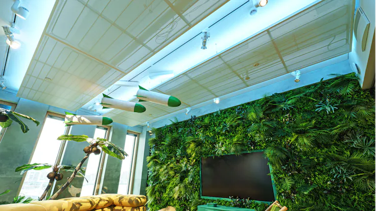 Meeting room in office Wood City in Helsinki Finland with Rockfon Blanka in As-edge