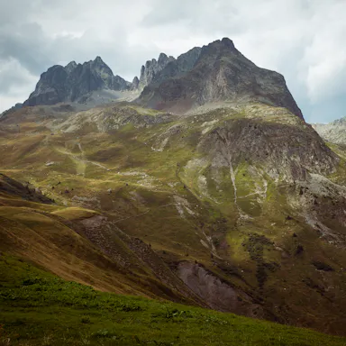 RockWorld imagery, The big picture, mountains, greenery, sky