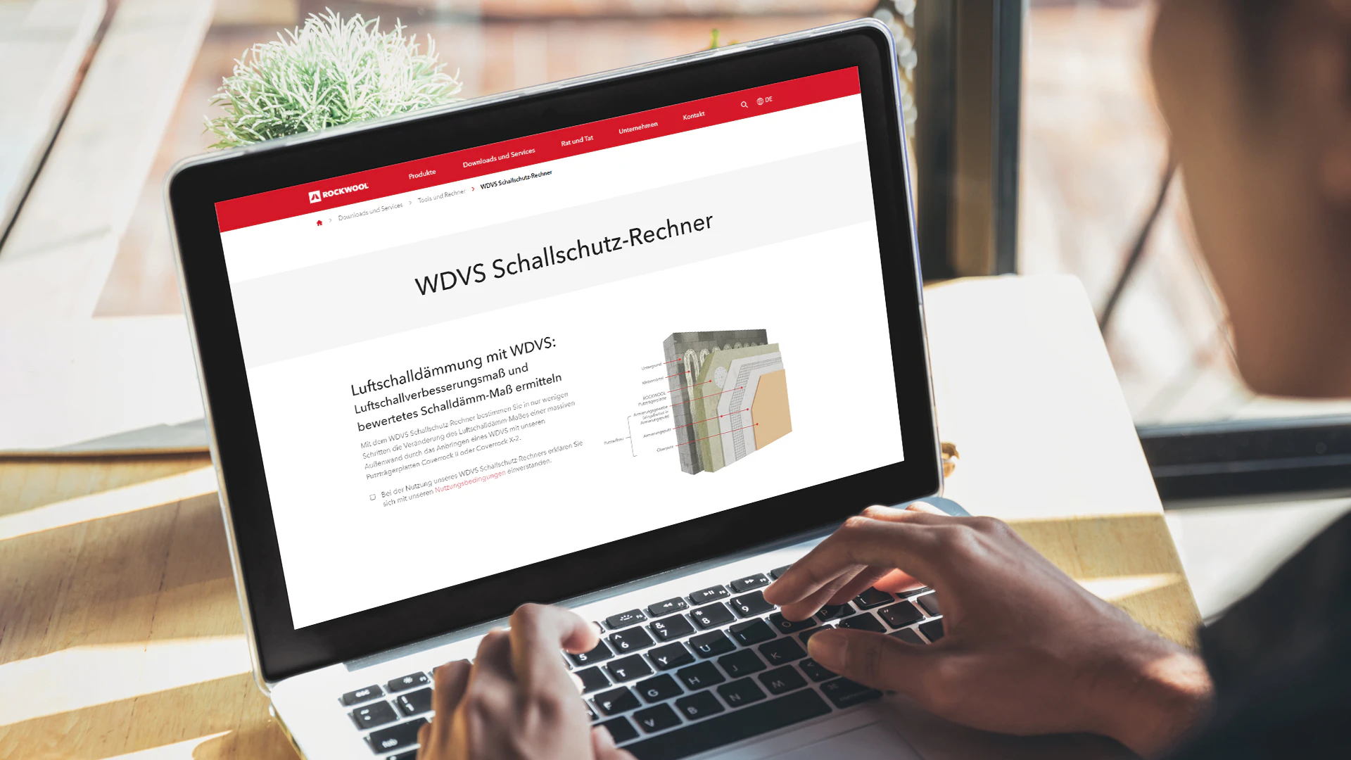 tool, wdvs schallschutz-rechner, teaser, teaser image, thumb, thumbnail, etics, soundproofing, facade, laptop, office, specifier, germany