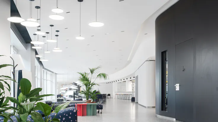 Reception in New flexible office So Pop in Saint-Ouern-sur-Seine France with Rockfon Mono Acoustic TE-Edge