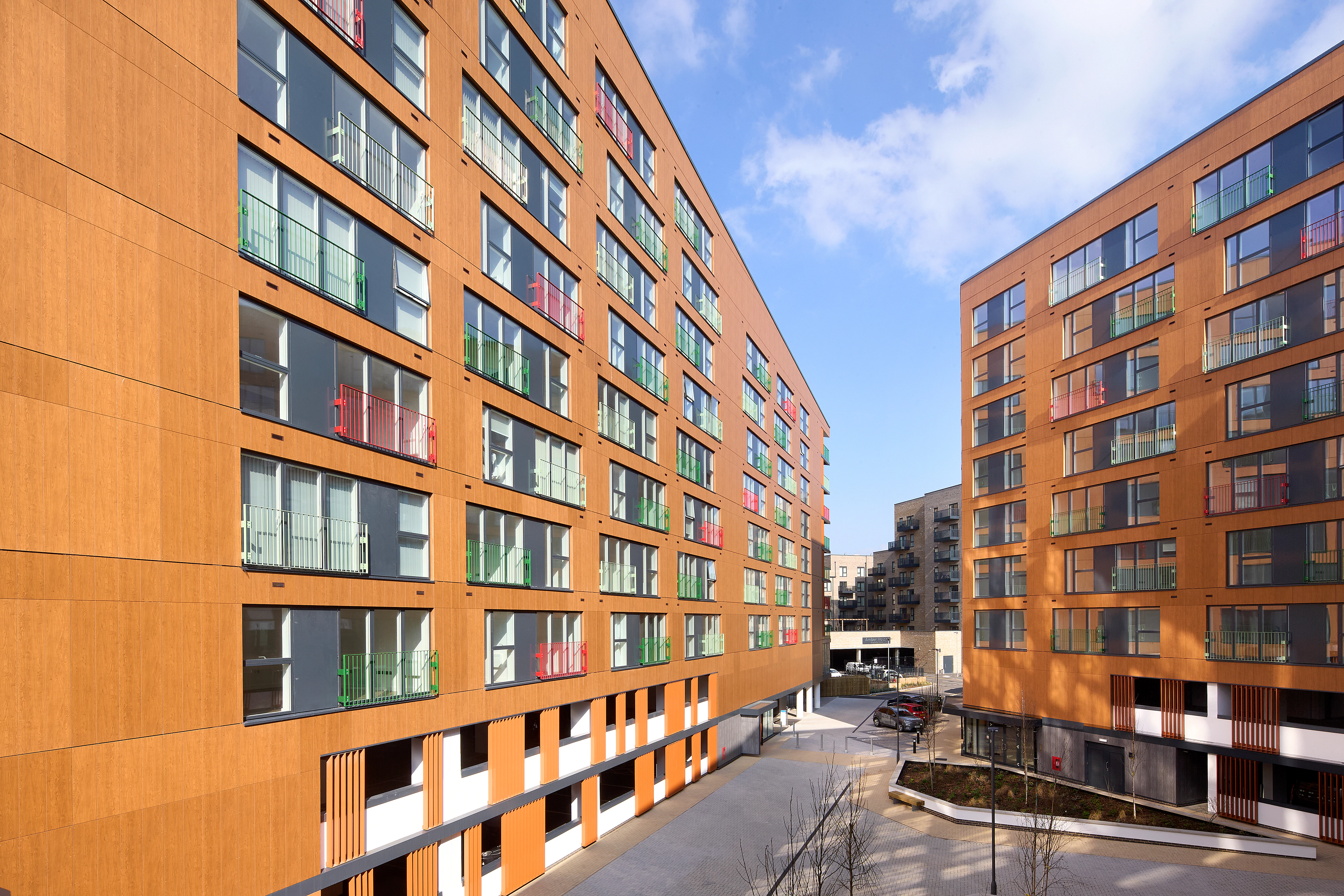 Rockpanel Case Study
Grand Exchange
Rockpanel Woods Alder and Slate Oak
United Kingdom