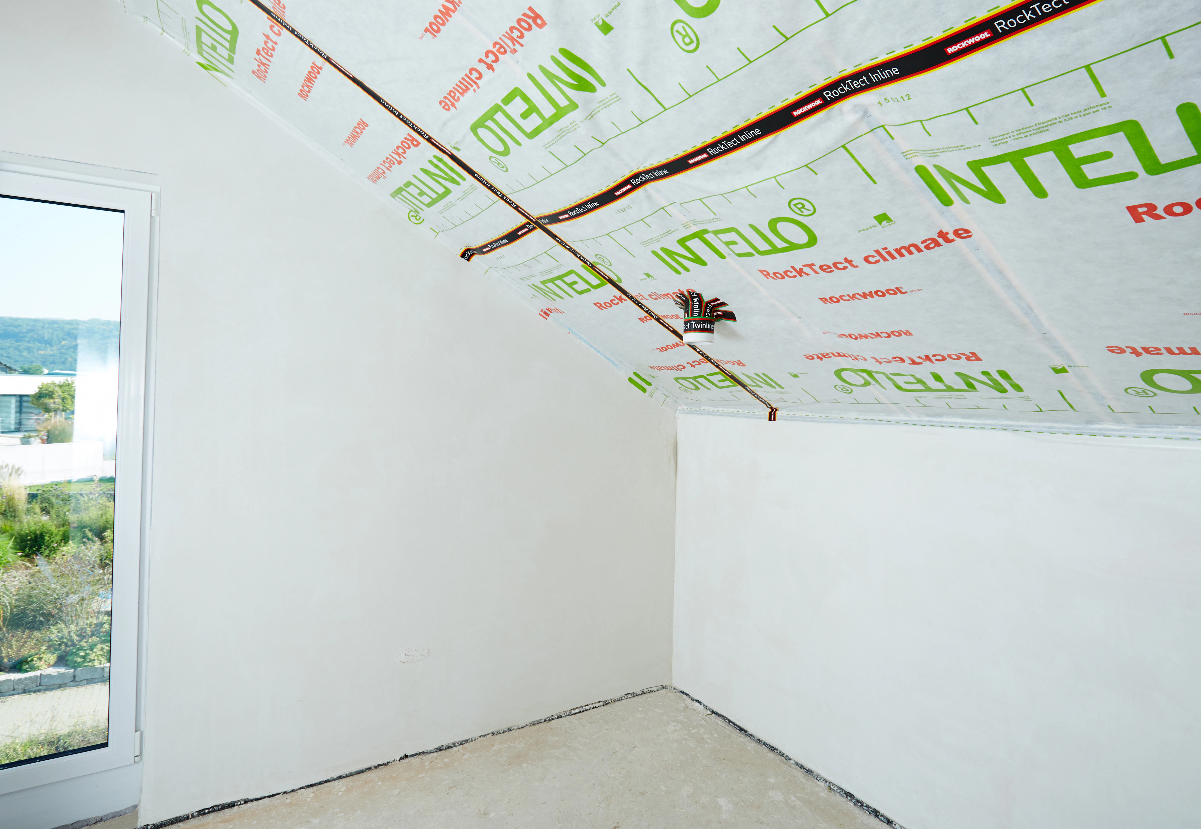 products, pitched roof, insulation between the rafters, insulation under the rafters, klemmrock, cliprock, formrock, rocktect, intello climate, rocktect intello climate, intello climate variante, intello climate with insulation under the rafters, intello climate with insulation between the rafters, germany