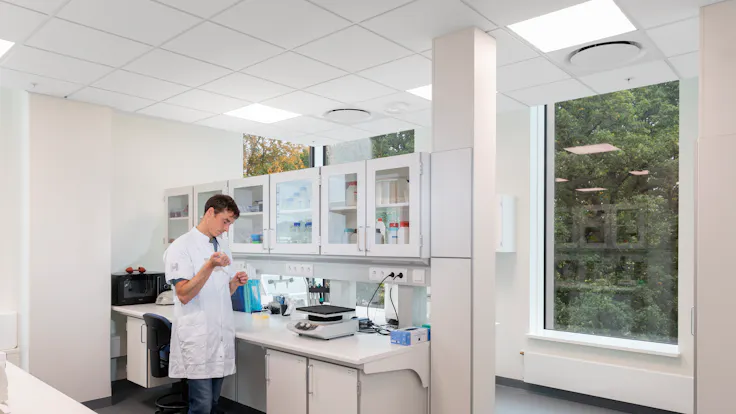 Laboratory in Rigshospitalet in Copenhagen Denmark with Rockfon Hygienic tiles and Chicago Metallic grid.