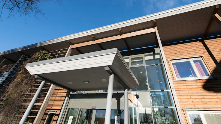 Reference case, Norway, Drøbak, Ullerud Helsebygg, massive wood, REDAir FLEX, facade, nursing home