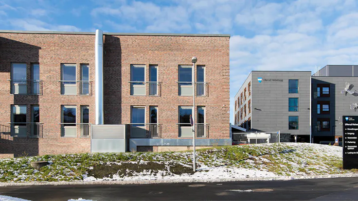 Reference case, Norway, Drøbak, Ullerud Helsebygg, massive wood, REDAir FLEX, facade, nursing home