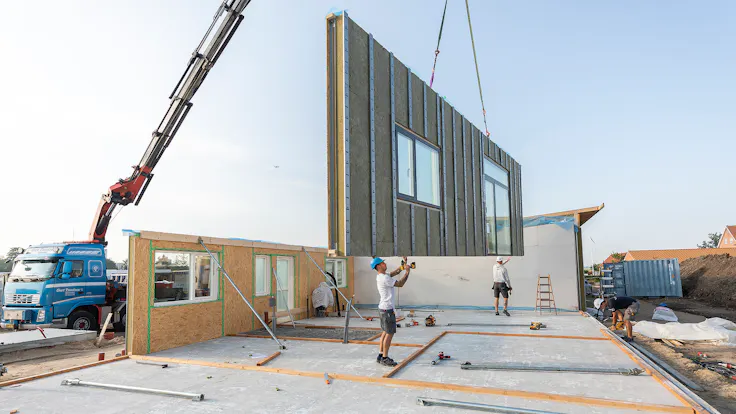 Rockzero, Nybyggeri, Kirke Stillinge, prefab
