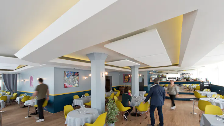 FR, Restaurant 'Le Petit Sabayon', Morangis (Paris), Leisure, Rockfon Eclipse (island), A edge, 1760x1160x40, White, Restaurant